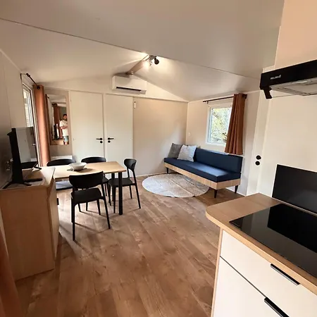 营地 Les Chenes Du Golfe Duo Premium 12 Personnes *